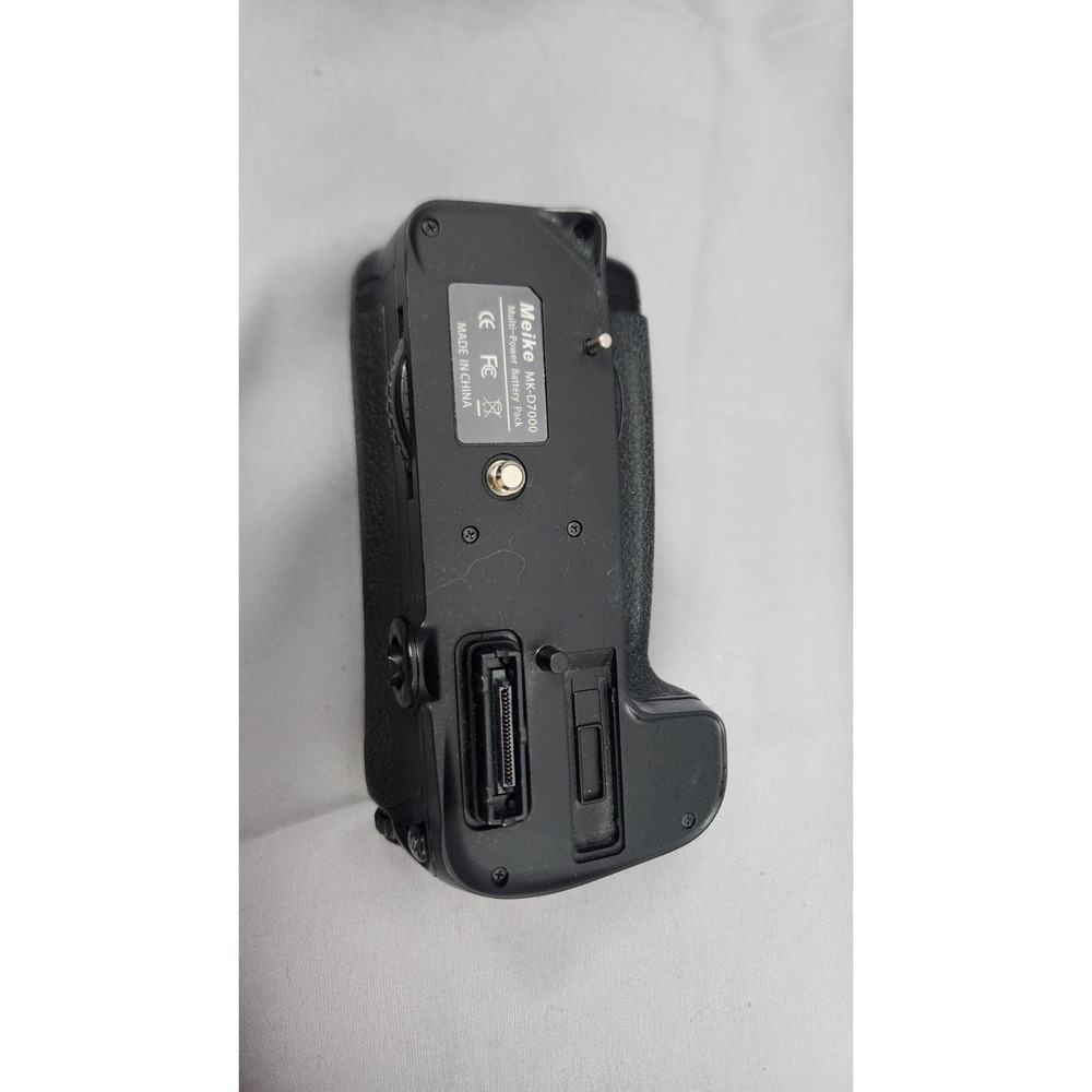 Meike MK-D7000 Battery Grip for Nikon D7000